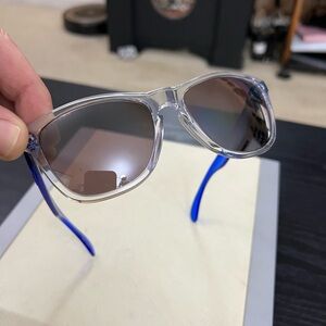 Oakley Frogskins Blue and transparent frame with black lenses
